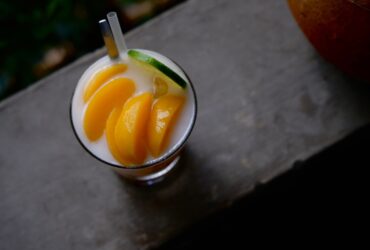 Peach Schnapps and Sour Mix: Simple Fruity Cocktail Ideas