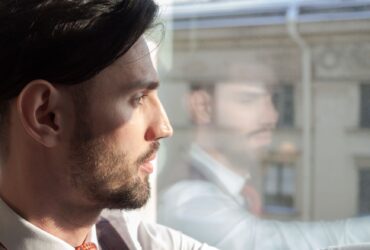 Beard Growth Stages: What to Expect From Stubble to Full Beard