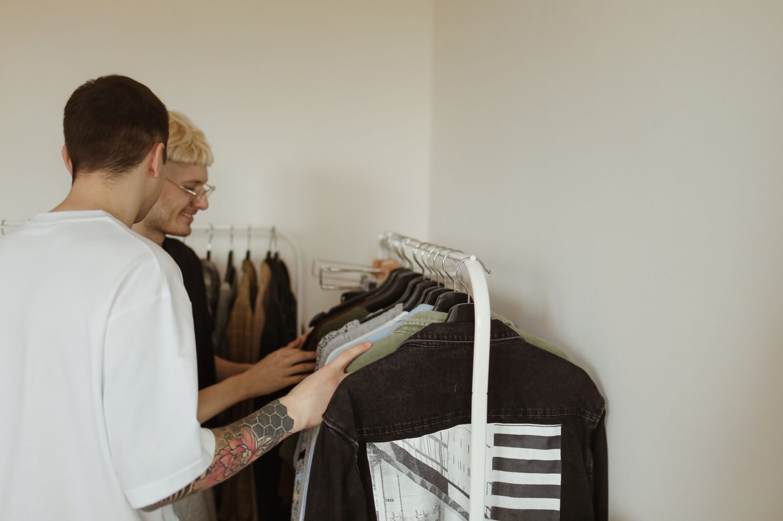 Men’s Casual Capsule Wardrobe: Build More Outfits With Fewer Clothes