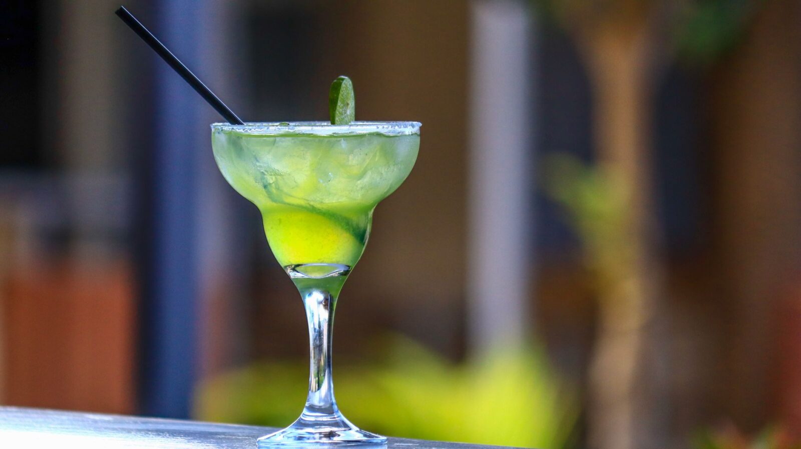 Sweet and Sour Mix for Margaritas: When It Works and When It Does Not