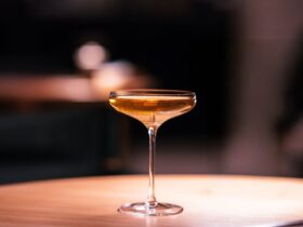 Amaretto Sour Mix: Ratios, Bottled Mix Tips and Homemade Options
